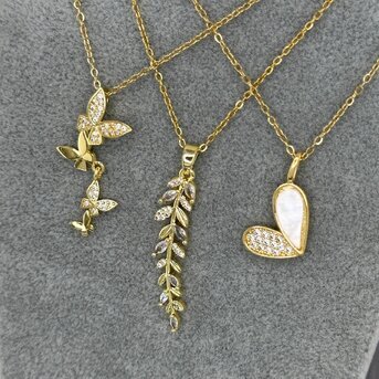 18K gold plated Stainless steel  "Butterflies" necklace, Intensity