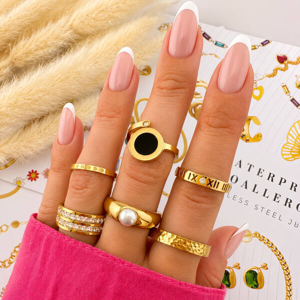 "Hearts" Ring, 18K Gold Plated Steel