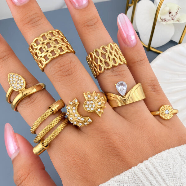 "Flower" PVD Gold-Plated Stainless Steel Ring - Intensity
