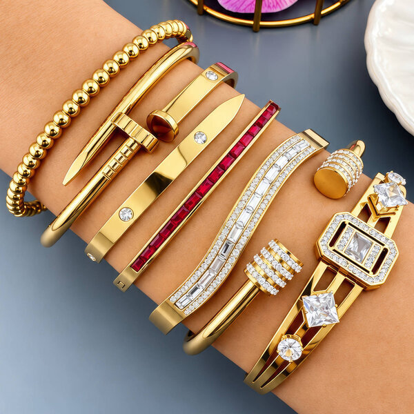 "Heart" PVD Gold-Plated Stainless Steel Bracelet - Intensity