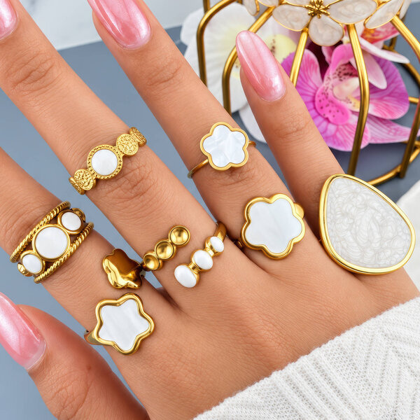 "Flower" PVD Gold-Plated Stainless Steel Ring - Intensity