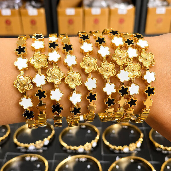 "Flower Meadow" Bracelet, 18K Gold Plated Steel